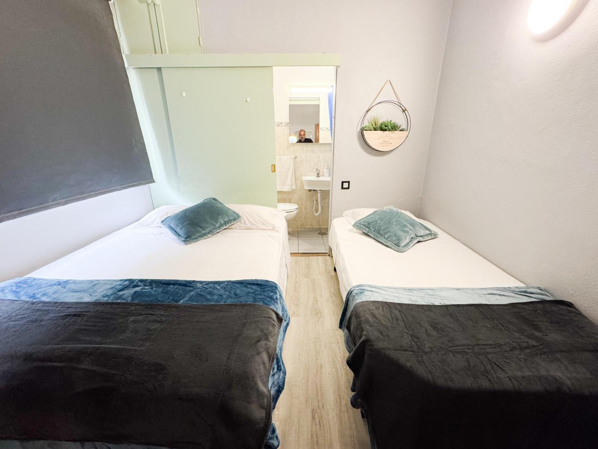 Hostel Monaco Funchal  Luaran gambar